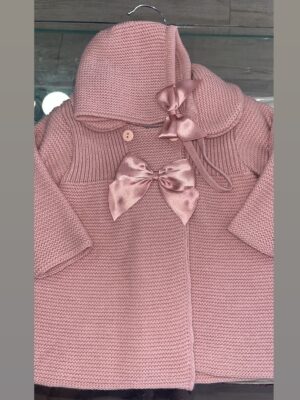 ABRIGO +CAPOTA ROSA MAQUILLAJE