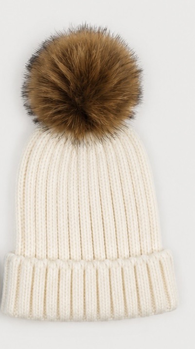 GORRO POMPON PELO CRUDO 1 GORRO POMPON PELO CRUDO